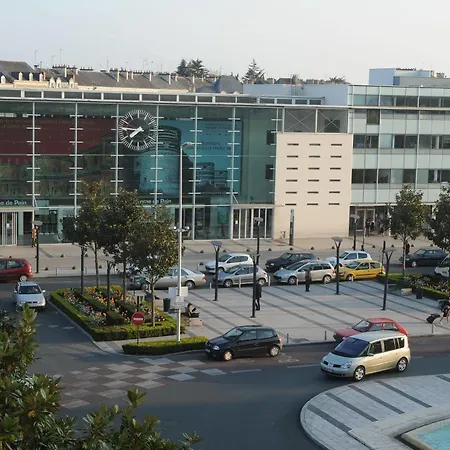 Grand De La Gare Hotel