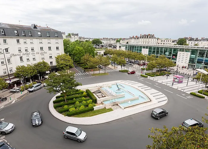 Готель Grand De La Gare, Анже