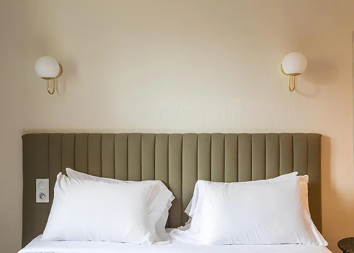 Grand De La Gare, Анже