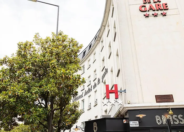 ホテル Grand De La Gare, 3*