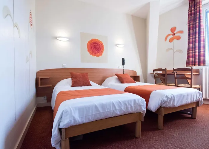 Готель Grand De La Gare, Анже