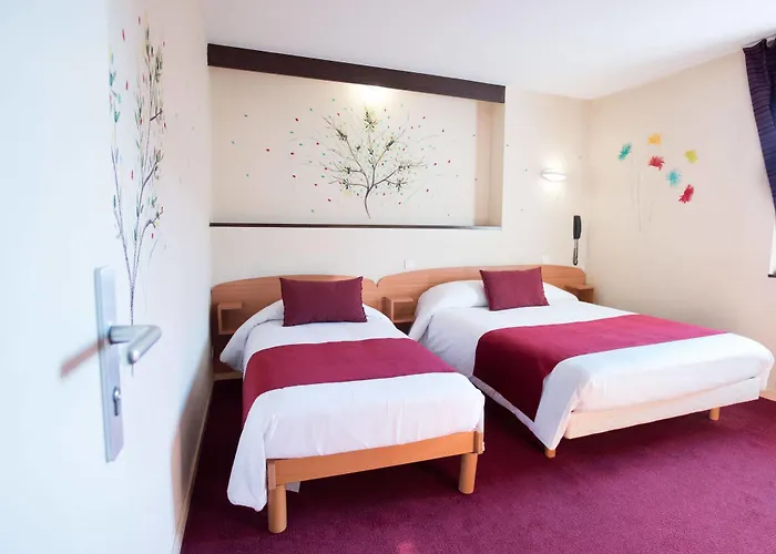 Grand De La Gare, Готель Анже